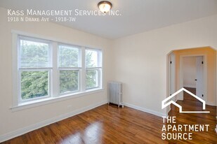 1918 N Drake Ave in Chicago, IL - Building Photo