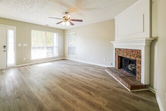 2966 Heather Lake Dr in Austell, GA - Building Photo - Building Photo