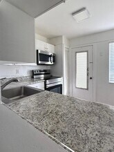 1201 NE 191st St in Miami, FL - Building Photo - Building Photo