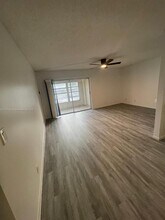 454 N Laurel Dr in Margate, FL - Building Photo - Building Photo