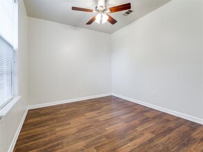 2964 St Albert Dr in Dallas, TX - Building Photo - Building Photo