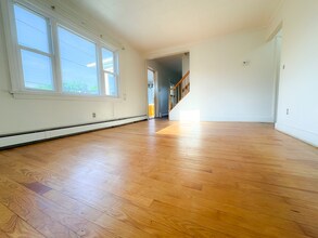 11 Scotland St-Unit -2 in Ansonia, CT - Building Photo - Building Photo