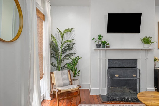 505 E Mc Donough St in Savannah, GA - Building Photo - Building Photo