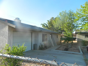 13523 Rancherias Rd in Apple Valley, CA - Building Photo - Building Photo