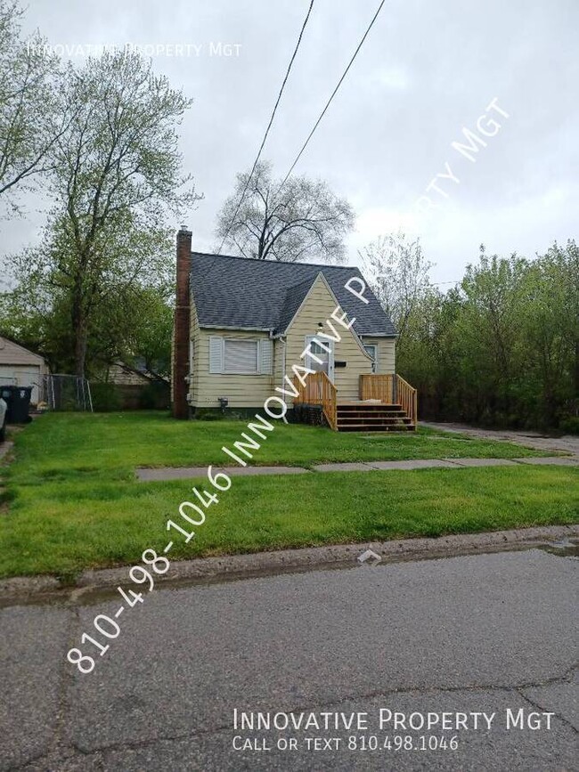 2613 Wisner St in Flint, MI - Building Photo - Building Photo