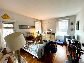 15 Parkman St, Unit 3B in Brookline, MA - Building Photo - Building Photo