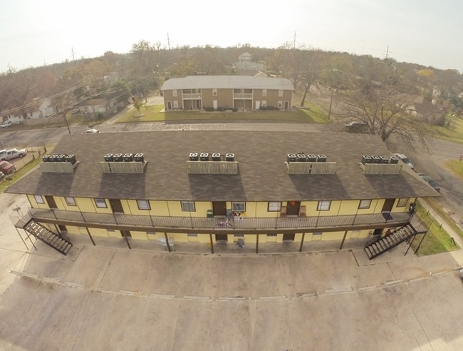 Jefferson Apartments in Waco, TX - Building Photo - Building Photo