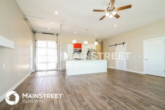 11315 Paradise Out Ln in Oklahoma City, OK - Building Photo - Building Photo