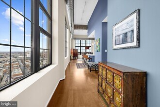 1200 Steuart St, Unit 1511 in Baltimore, MD - Foto de edificio - Building Photo