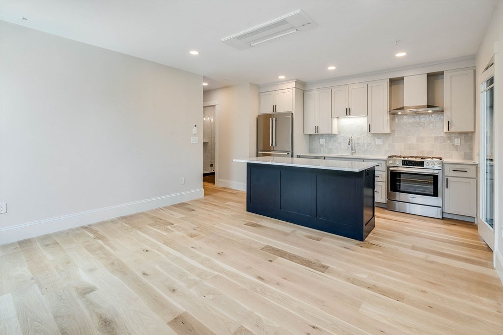 2 Punchard Ave-Unit -2 in Andover, MA - Building Photo