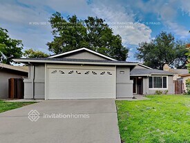 6716 Donerail Dr in Sacramento, CA - Building Photo