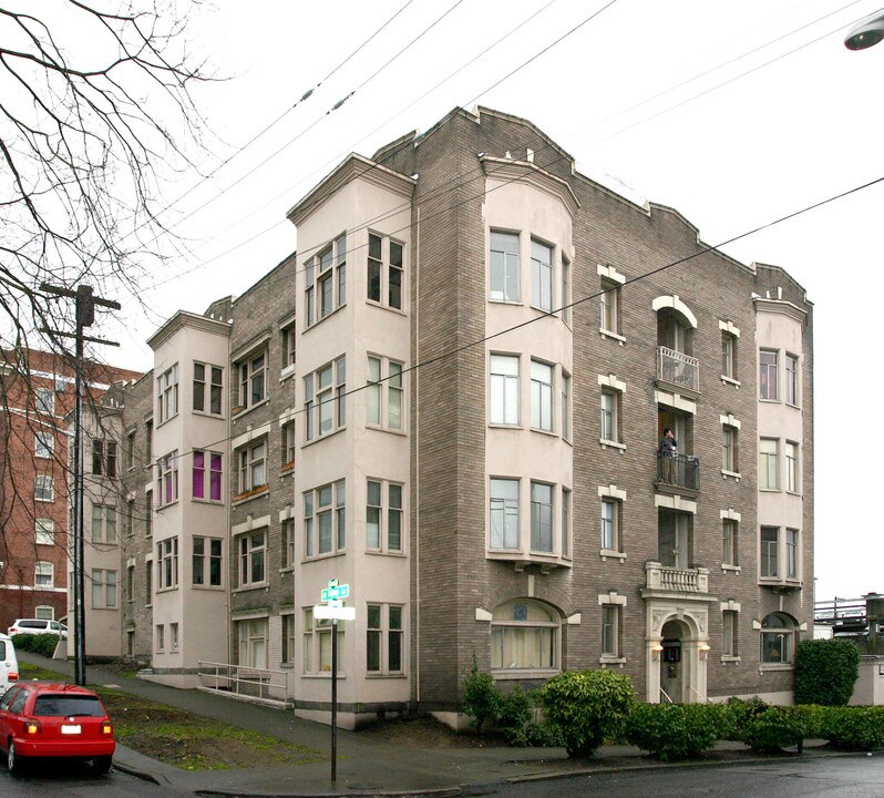 The Porter Apartments in Seattle, WA - Building Photo