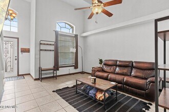 11333 Manuel Moreno Dr in El Paso, TX - Building Photo - Building Photo