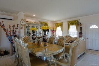 126 Trafalgar Dr in Shirley, NY - Building Photo - Building Photo