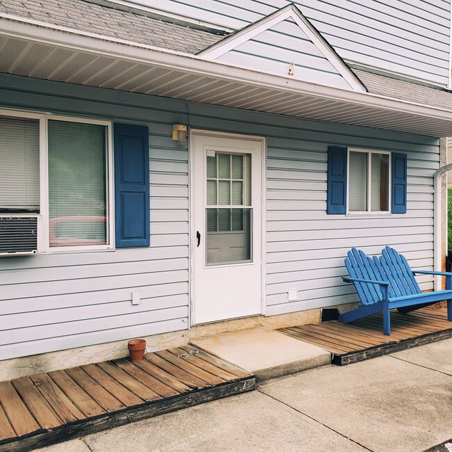 property at 121 Drury Ln