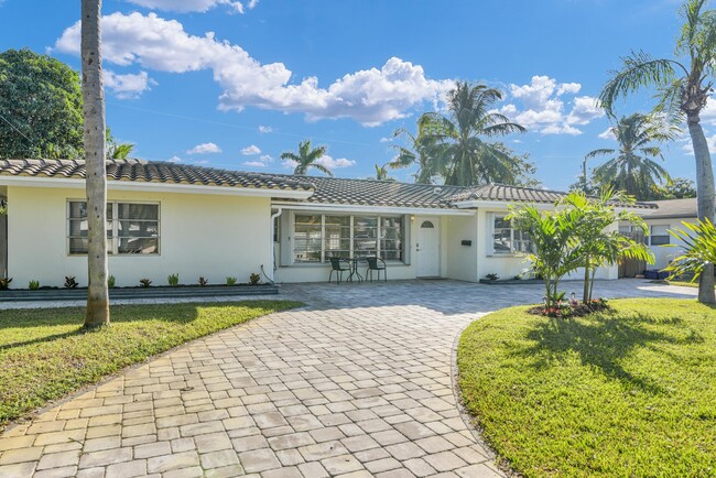 property at 1340 SE 4th Ct