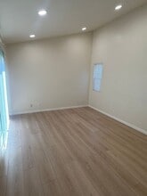 1073 Duzmal Ave in San Leandro, CA - Foto de edificio - Building Photo