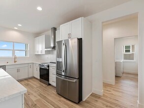 21 Oliona St in Makawao, HI - Building Photo - Building Photo