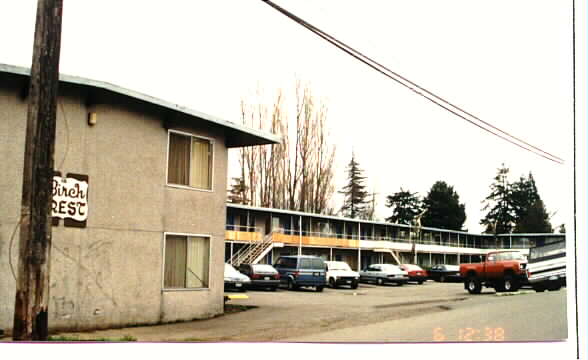 Birchcrest Apartments in Tukwila, WA - Building Photo - Building Photo