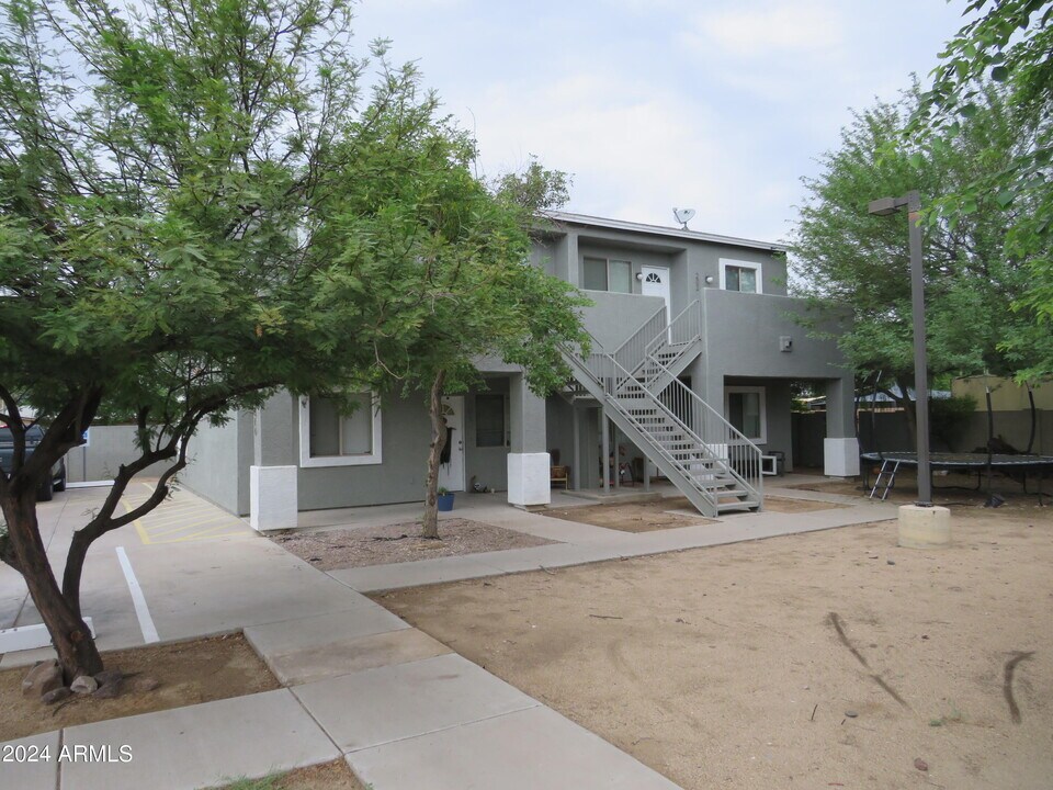 1614 W Purdue Ave in Phoenix, AZ - Building Photo