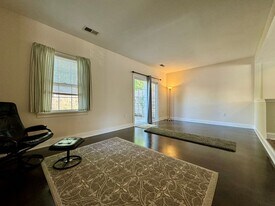 2813 Newton Ct in Blacksburg, VA - Building Photo