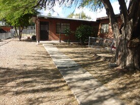 4617 E Eastland St in Tucson, AZ - Building Photo