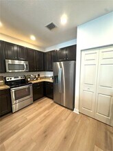 1020 SW 147th Ave in Pembroke Pines, FL - Building Photo - Building Photo
