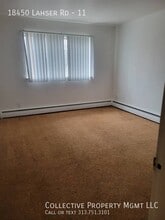 18450 Lahser Rd, Unit 11 in Detroit, MI - Foto de edificio - Building Photo