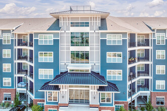 Marina Villa in Norfolk, VA - Foto de edificio - Building Photo