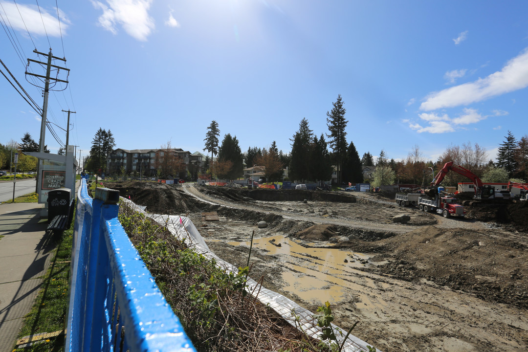 South Point Walk in Surrey, BC - Building Photo