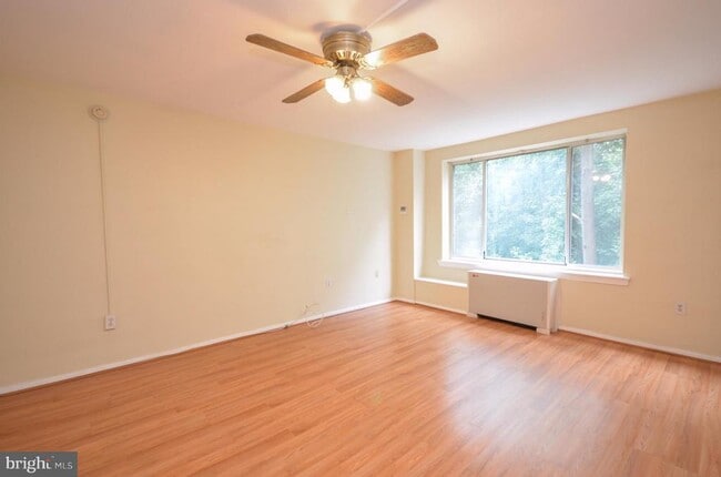 property at 4100 W St NW
