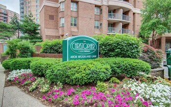4808 Moorland Ln, Unit 1206 in Bethesda, MD - Building Photo - Building Photo
