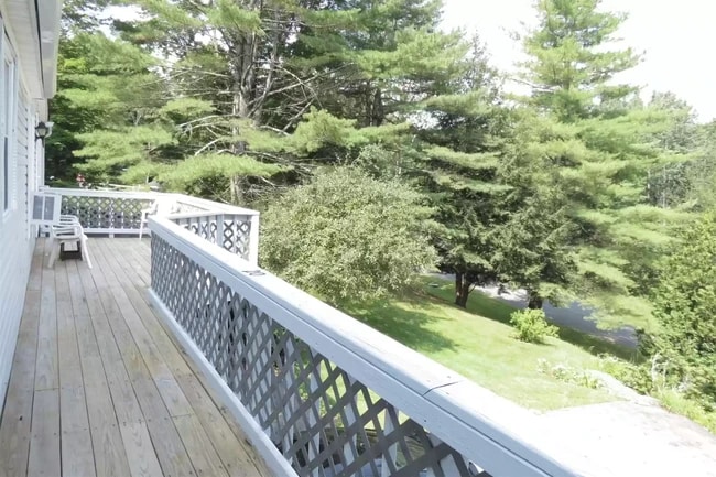 20 Northfield Dr in North Springfield, VT - Building Photo - Building Photo