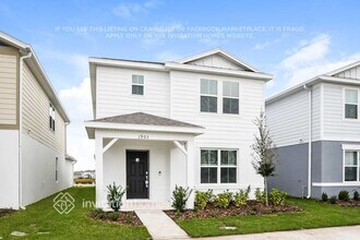 1903 Tohoqua Blvd in Kissimmee, FL - Building Photo - Building Photo