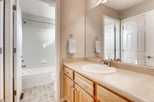 5284 S Haleyville St in Aurora, CO - Building Photo - Building Photo