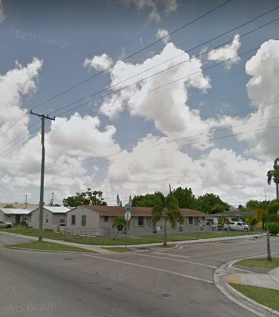 147 Lucy St in Florida City, FL - Building Photo