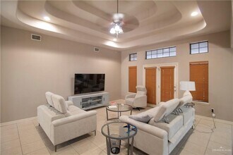 13 W Chickadee Ave in Pharr, TX - Building Photo - Building Photo