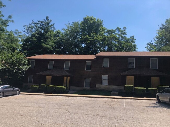property at 718 W 17th St