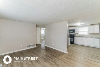 7311 Helen Ave in Louisville, KY - Building Photo - Building Photo