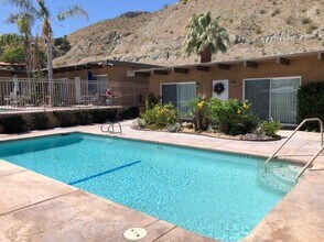 39905 Estates Rd, Unit 2 in Rancho Mirage, CA - Building Photo - Building Photo