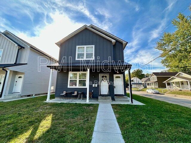 1602 Quill St