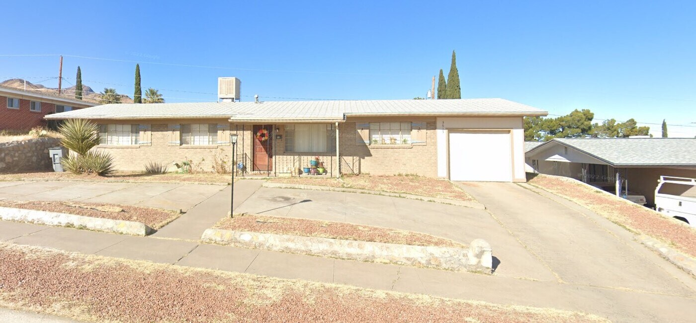 3615 Volcanic Ave in El Paso, TX - Foto de edificio