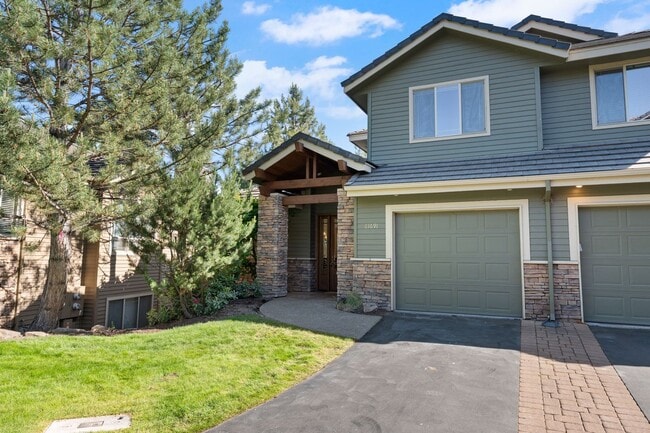 property at 61691 Metolius Dr