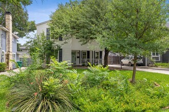 211 College Blvd in San Antonio, TX - Building Photo - Building Photo