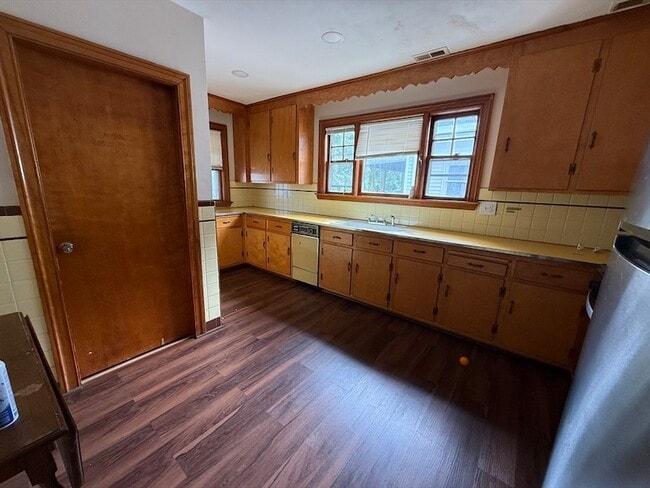 property at 1706 Second St