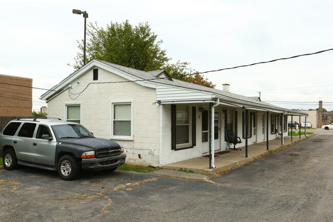 Stuart Apartments in Inkster, MI - Building Photo - Building Photo