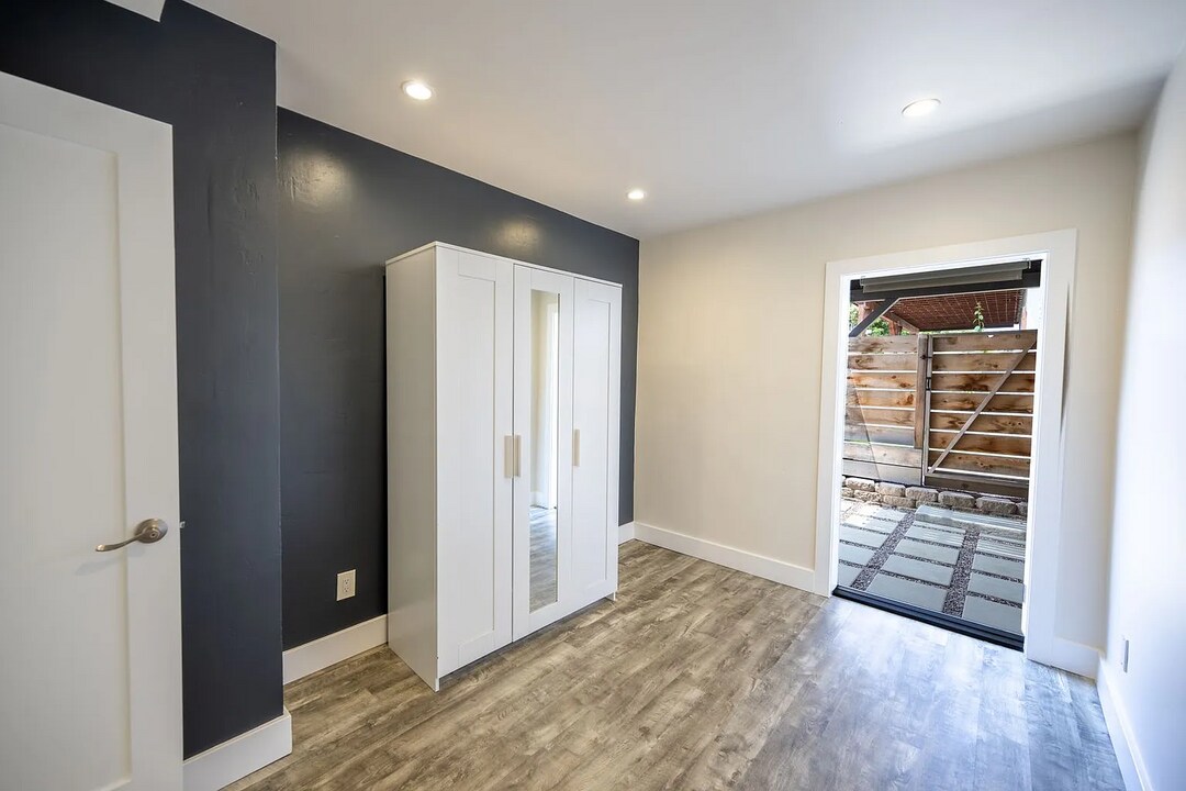 642 Bonair Way in San Diego, CA - Building Photo