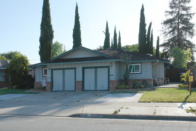 2338-40 New Jersey Ave in San Jose, CA - Foto de edificio - Building Photo