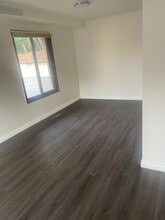 4733 Cedar Lake Rd S in Minneapolis, MN - Foto de edificio - Building Photo