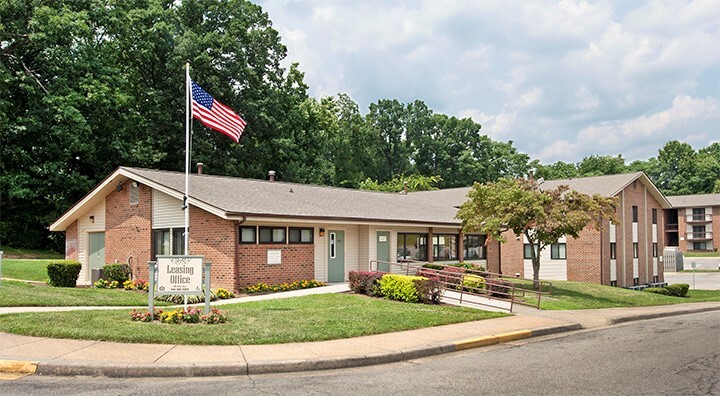 Oak Park Apartments in Salem, VA - Building Photo